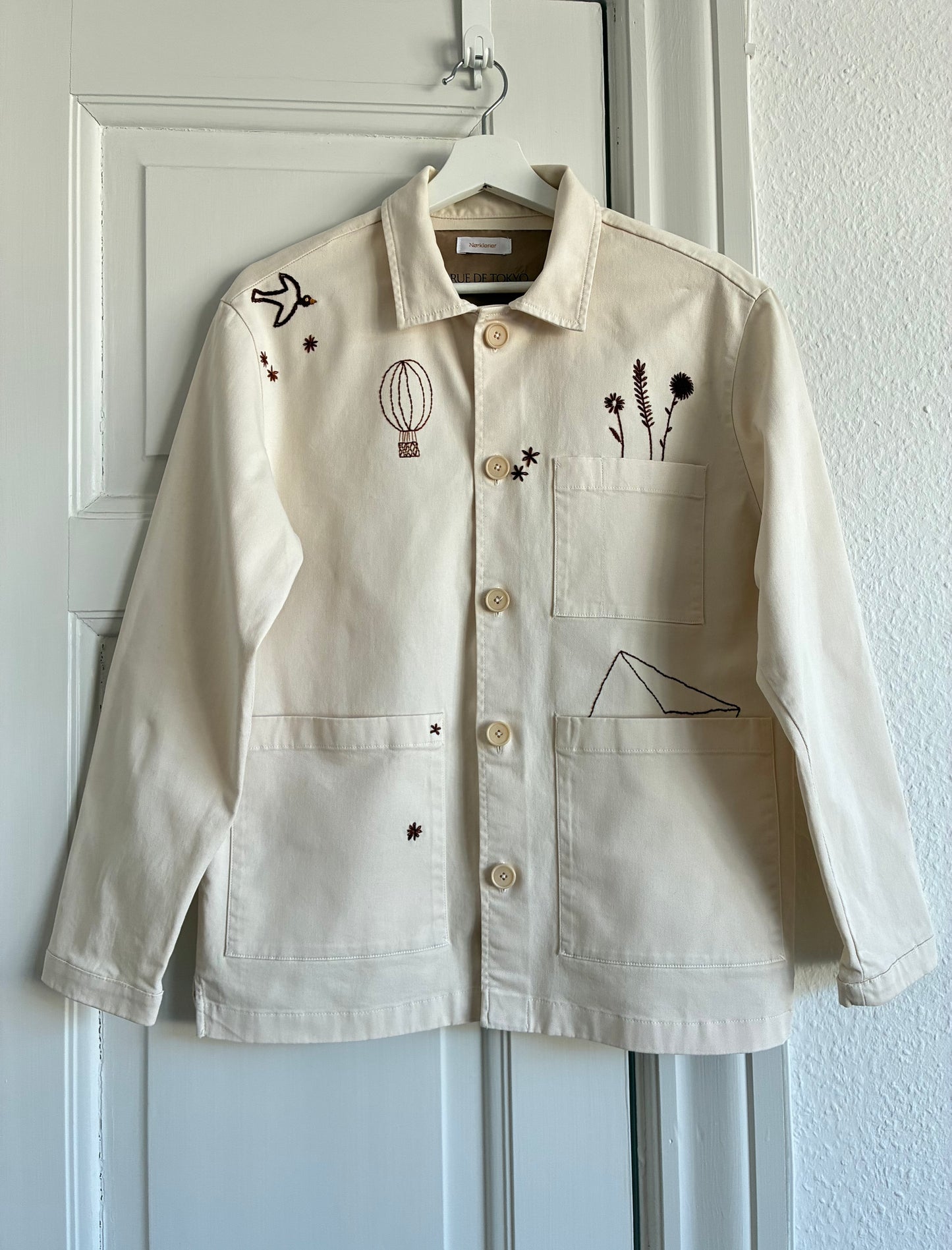 Jakke med broderi